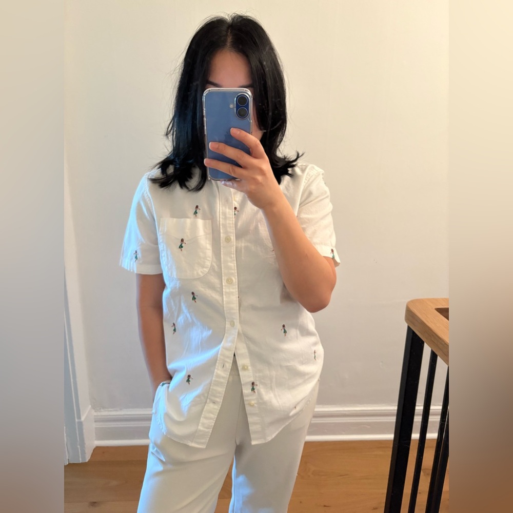 GAP Men’s Hula Girl White Cotton Top